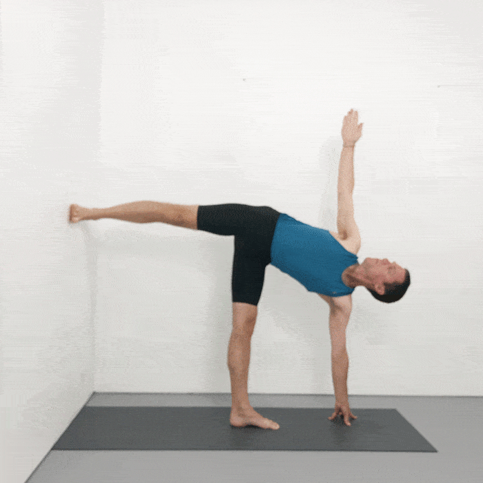 ardha chandrasana iyengar yoga