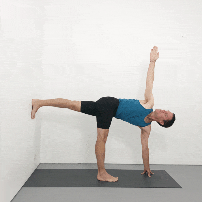 parivrtta ardha chandrasana iyengar yoga