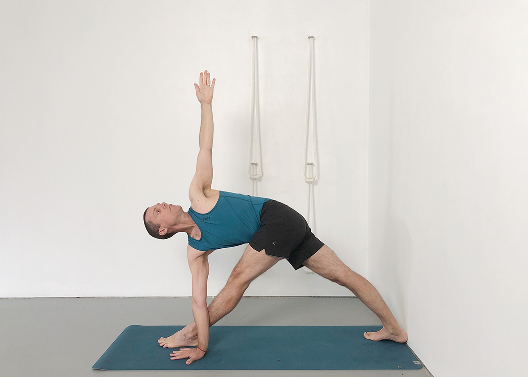 Parivrtta Trikonasana