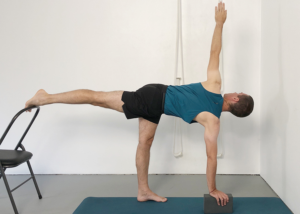 parivrtta ardha chandrasana