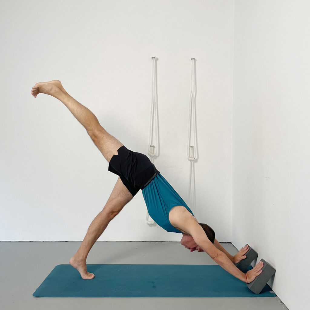 Eka Pada Adho Mukha Svanasana Preparation – With Angled Blocks