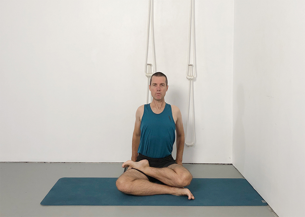Ardha padmasana