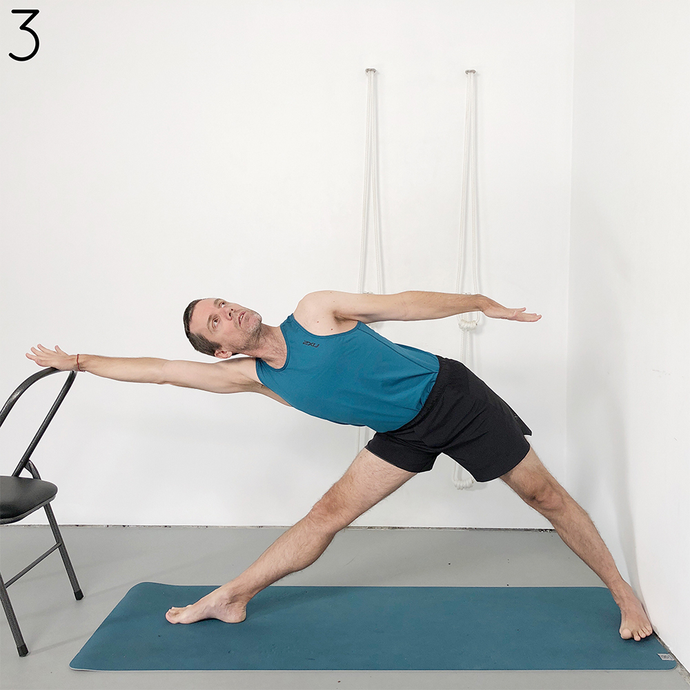 trikonasana variation