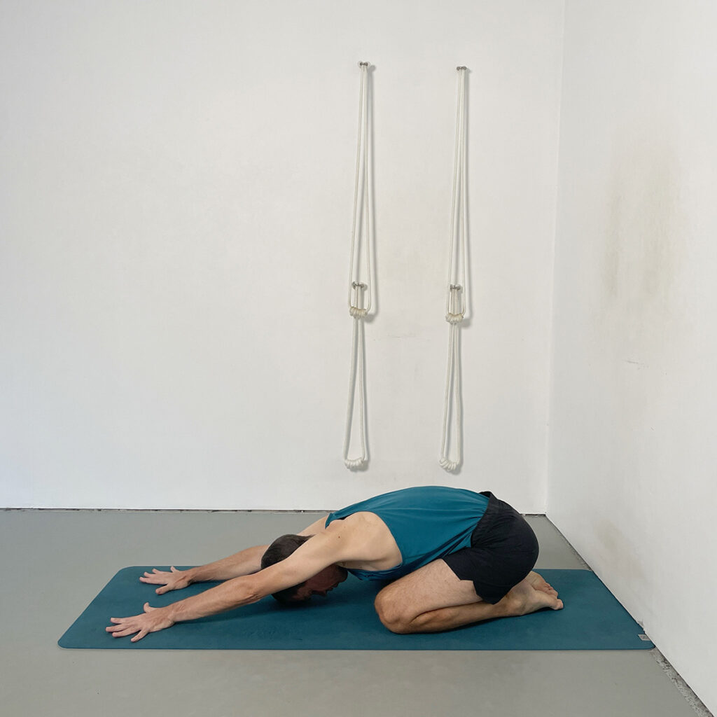 adho mukha virasana