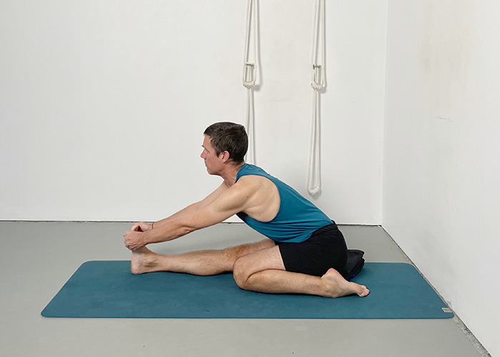 triang mukhaikapada paschimottanasana