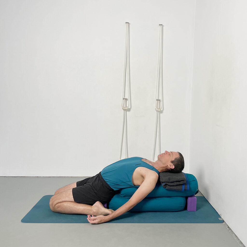 supta virasana preliminary stage