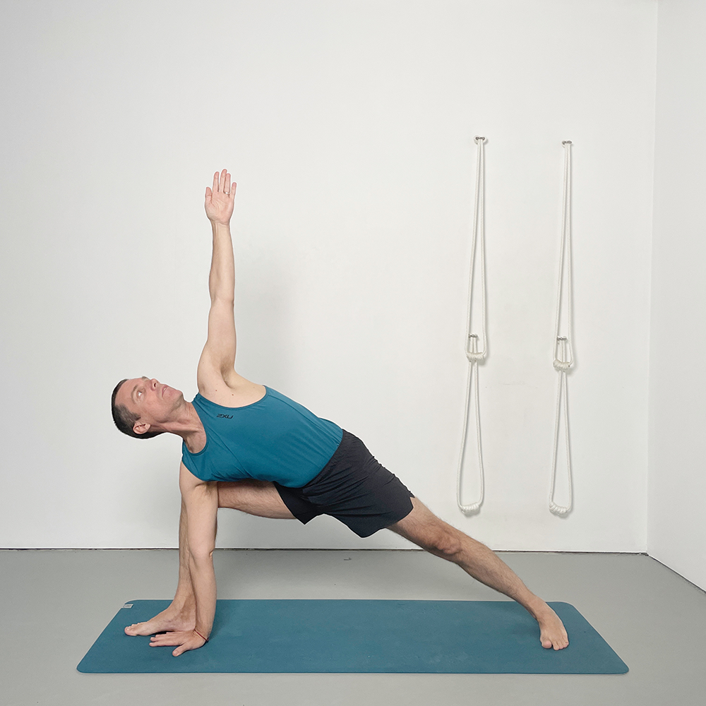 parsvakonasana