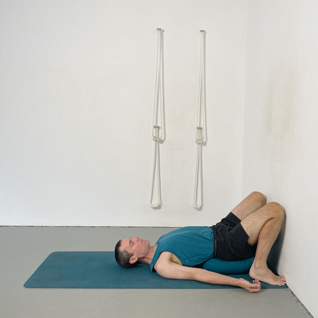 viparita karani for beginners