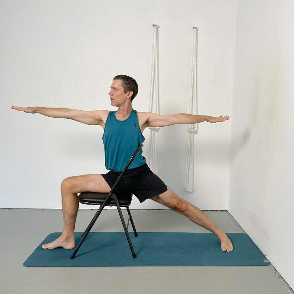 virabhadrasana 2